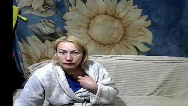 wLESLYMOSw online show from April 8, 2026, 11:55 am