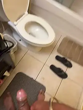 Snapshot of VFuck4U_xxx chatting on March 22, 2025, 9:56 am VFuck4U xxx online show from March 22, 2025, 9:56 am