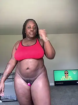 fantasygyal online show from June 11, 2026, 6:16 pm
