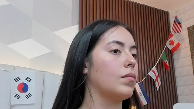 Julietasantos   online show from July 13, 2026, 6:51 pm