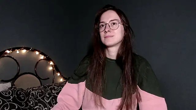 Snapshot of wow__kelly chatting on October 19, 2025, 1:58 pm wow kelly online show from October 19, 2025, 1:58 pm