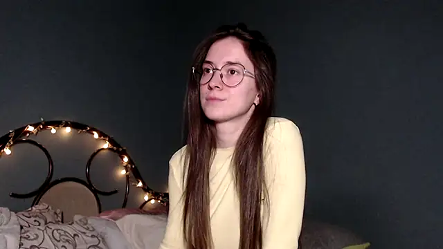 Snapshot of wow__kelly chatting on December 22, 2025, 4:07 pm wow kelly online show from December 22, 2025, 4:07 pm