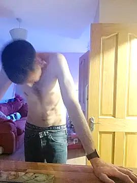 irishtommy1986 online show from December 25, 2024, 10:37 pm