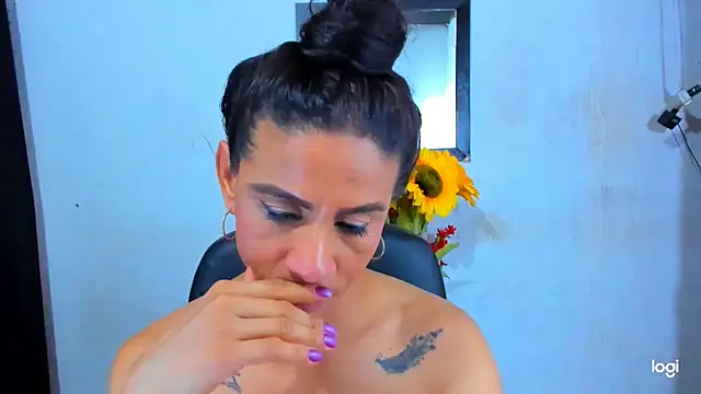 Snapshot of juanblakbigcock chatting on March 21, 2026, 3:52 am juanblakbigcock online show from March 21, 2026, 3:52 am