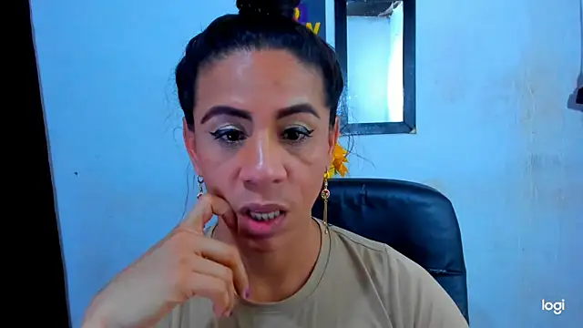 Snapshot of juanblakbigcock chatting on April 5, 2026, 3:35 am juanblakbigcock online show from April 5, 2026, 3:35 am