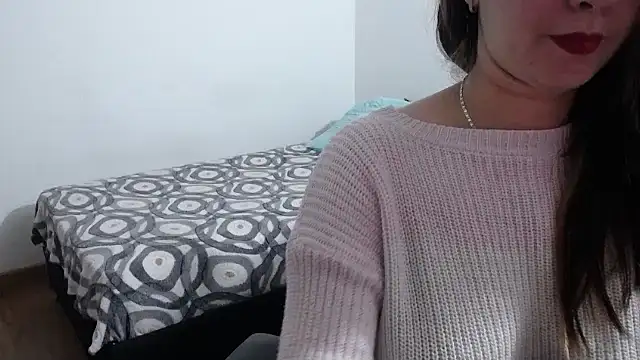 Snapshot of Luna_girlhot_ chatting on January 6, 2025, 3:20 am Luna girlhot  online show from January 6, 2025, 3:20 am