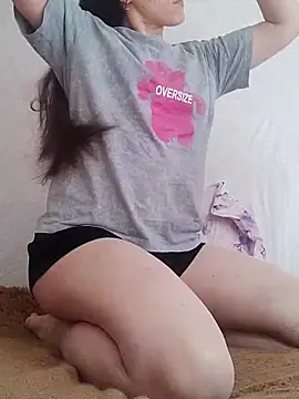 Snapshot of emeli_moon chatting on March 13, 2026, 12:10 pm emeli moon online show from March 13, 2026, 12:10 pm