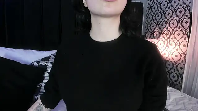 Snapshot of Adeelinee chatting on March 3, 2026, 7:54 pm Adeelinee online show from March 3, 2026, 7:54 pm