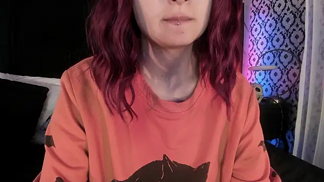 Adeelinee online show from January 15, 2026, 8:01 pm