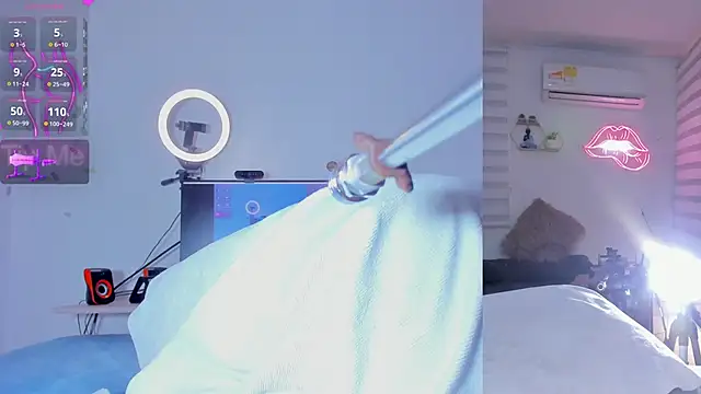 Abigail Girl   online show from January 13, 2026, 5:06 pm