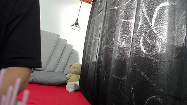 samantha  wilson online show from November 24, 2025, 2:28 pm