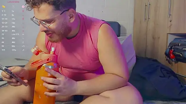 Snapshot of anotherbigboy_ chatting on March 3, 2026, 11:28 am anotherbigboy online show from March 3, 2026, 11:28 am