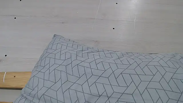 CRISTIINA37 online show from November 23, 2025, 1:10 pm