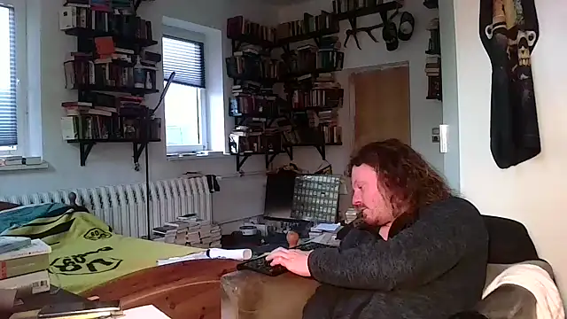 Snapshot of sunr1sa chatting on December 18, 2025, 7:24 am sunr1sa online show from December 18, 2025, 7:24 am