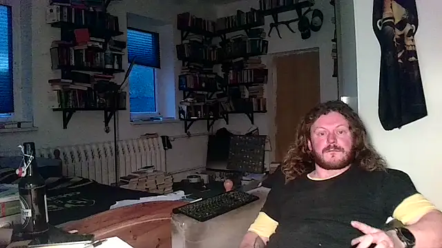 Snapshot of sunr1sa chatting on December 16, 2025, 3:27 pm sunr1sa online show from December 16, 2025, 3:27 pm