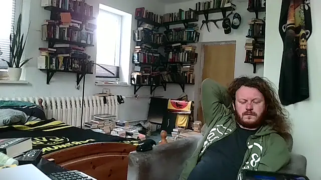 Snapshot of sunr1sa chatting on February 9, 2026, 8:23 am sunr1sa online show from February 9, 2026, 8:23 am