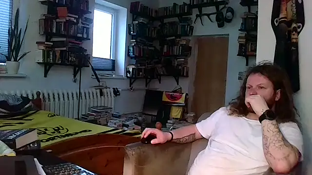 Snapshot of sunr1sa chatting on February 5, 2026, 7:15 am sunr1sa online show from February 5, 2026, 7:15 am