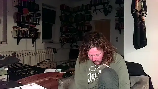 Snapshot of sunr1sa chatting on December 2, 2025, 4:58 am sunr1sa online show from December 2, 2025, 4:58 am