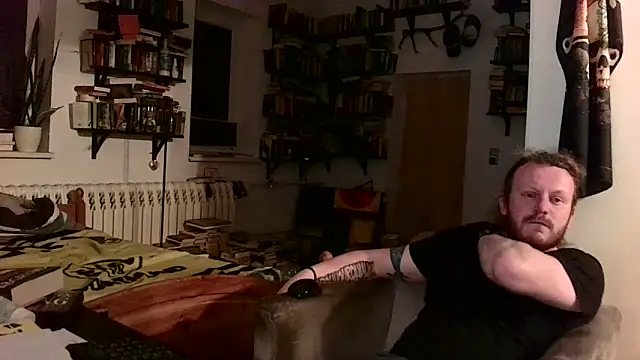 Snapshot of sunr1sa chatting on February 5, 2026, 9:21 pm sunr1sa online show from February 5, 2026, 9:21 pm