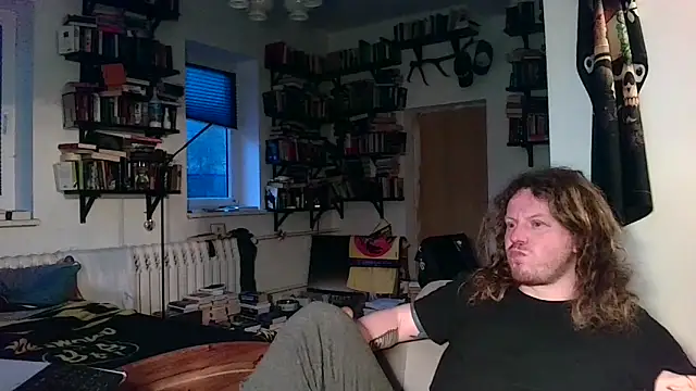 Snapshot of sunr1sa chatting on January 6, 2026, 7:01 am sunr1sa online show from January 6, 2026, 7:01 am