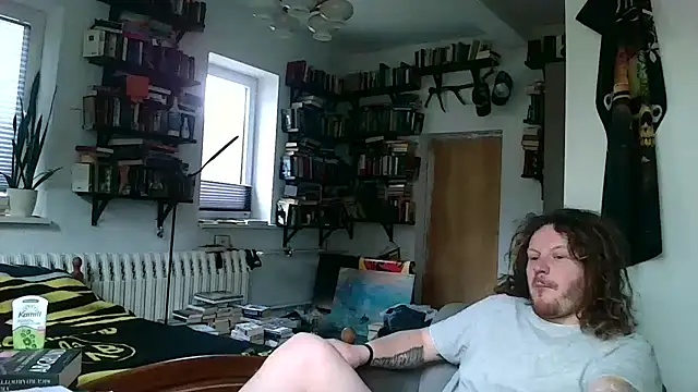 Snapshot of sunr1sa chatting on February 15, 2026, 6:58 am sunr1sa online show from February 15, 2026, 6:58 am