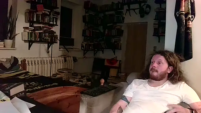 Snapshot of sunr1sa chatting on February 4, 2026, 7:09 pm sunr1sa online show from February 4, 2026, 7:09 pm