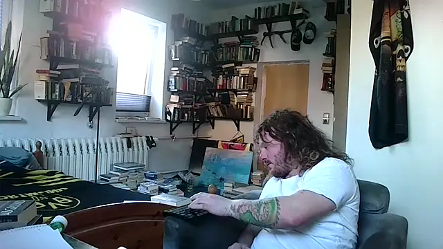 Snapshot of sunr1sa chatting on February 24, 2026, 3:46 pm sunr1sa online show from February 24, 2026, 3:46 pm