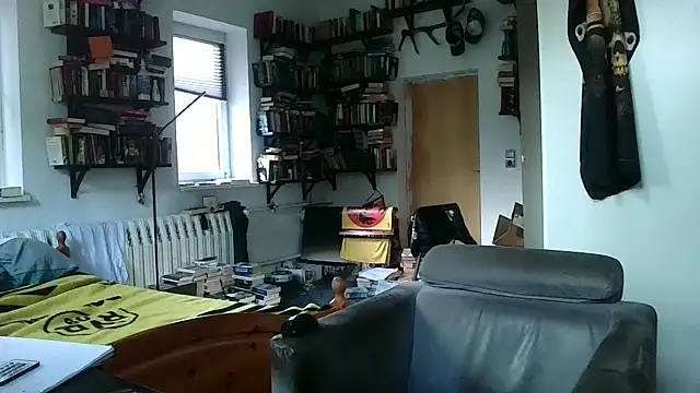 Snapshot of sunr1sa chatting on January 7, 2026, 7:46 am sunr1sa online show from January 7, 2026, 7:46 am