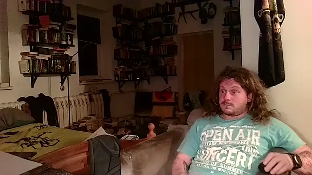 Snapshot of sunr1sa chatting on January 7, 2026, 8:36 pm sunr1sa online show from January 7, 2026, 8:36 pm