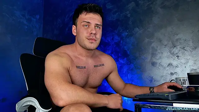 juliusmasters online show from February 3, 2026, 8:25 pm