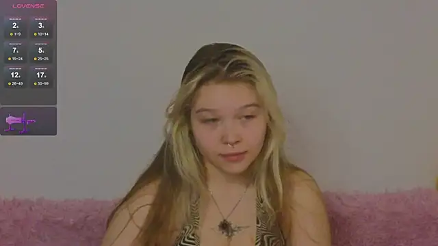 Snapshot of May_aster chatting on October 24, 2025, 6:01 am May aster online show from October 24, 2025, 6:01 am