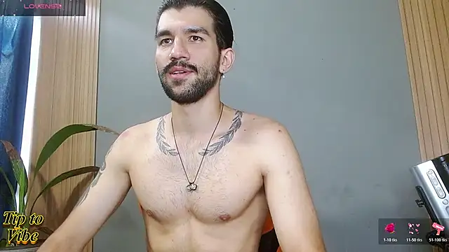 Mr WhiteCock online show from December 18, 2025, 4:44 pm