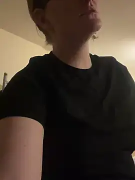 notlikeothergirlsEW12 online show from December 5, 2024, 7:33 pm