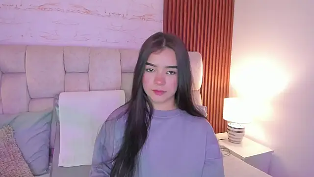 SophiaWylde online show from January 14, 2026, 5:33 am