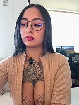 Rae Lil White online show from April 12, 2026, 10:13 pm