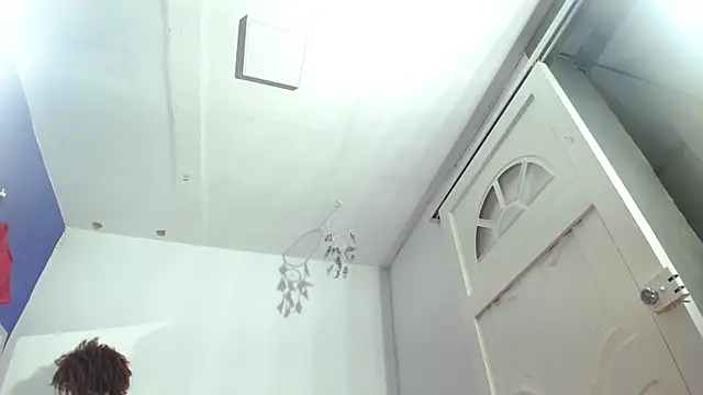 Snapshot of Squirter_pussybomb chatting on November 25, 2025, 4:13 am Squirter pussybomb online show from November 25, 2025, 4:13 am