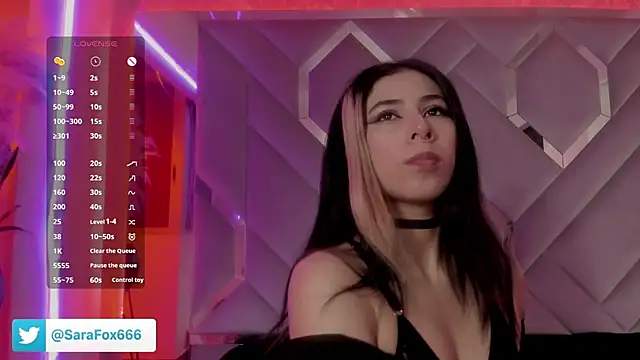 Sara Foxx1 online show from November 19, 2025, 10:10 pm