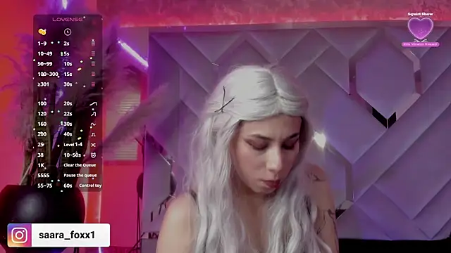 Sara Foxx1 online show from December 15, 2025, 9:31 pm