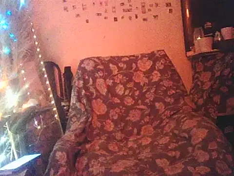 Snapshot of DaddyQuimHot chatting on March 17, 2025, 6:00 pm DaddyQuimHot online show from March 17, 2025, 6:00 pm