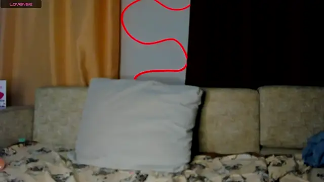 Snapshot of Leila_purr18 chatting on February 25, 2025, 3:20 pm Leila purr18 online show from February 25, 2025, 3:20 pm