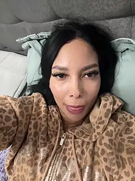 Dakota diaz  online show from February 16, 2026, 12:42 am