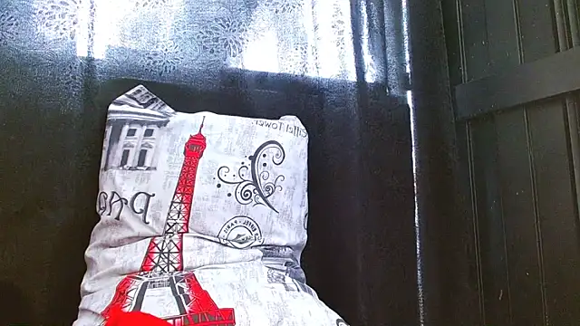 tomboyblue online show from April 17, 2026, 2:53 pm