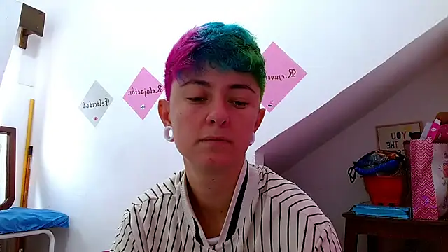 tomboyblue online show from October 26, 2025, 3:12 pm