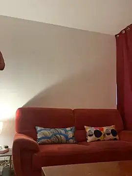 porompomperro online show from February 26, 2025, 10:49 am