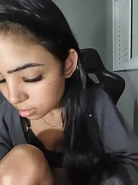 Snapshot of Livia_Diaz chatting on July 11, 2026, 1:28 am Livia Diaz online show from July 11, 2026, 1:28 am