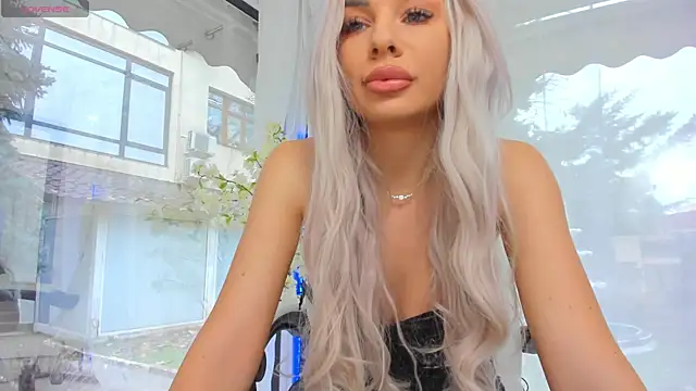 Russian Ava online show from November 19, 2025, 8:25 am