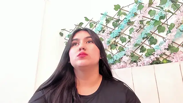 LexiiBloom online show from September 13, 2025, 4:01 am