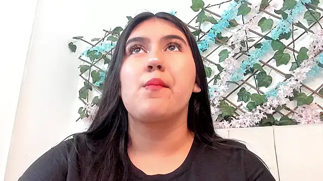 LexiiBloom online show from October 17, 2025, 10:29 am