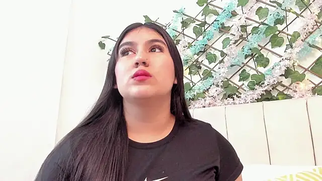 LexiiBloom online show from September 20, 2025, 9:47 am