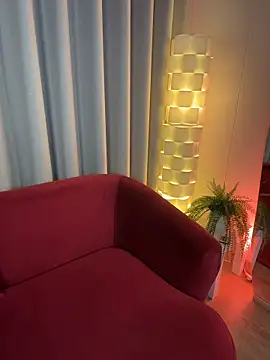 Eva Gonzalez online show from April 16, 2026, 10:34 pm